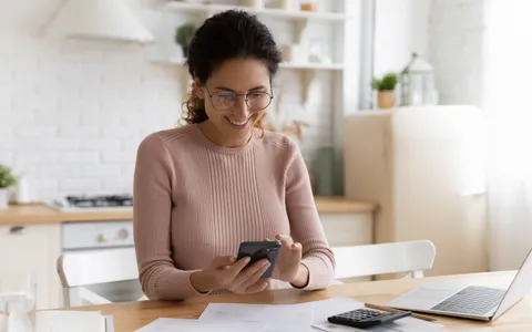 OnlyFans model doing her taxes